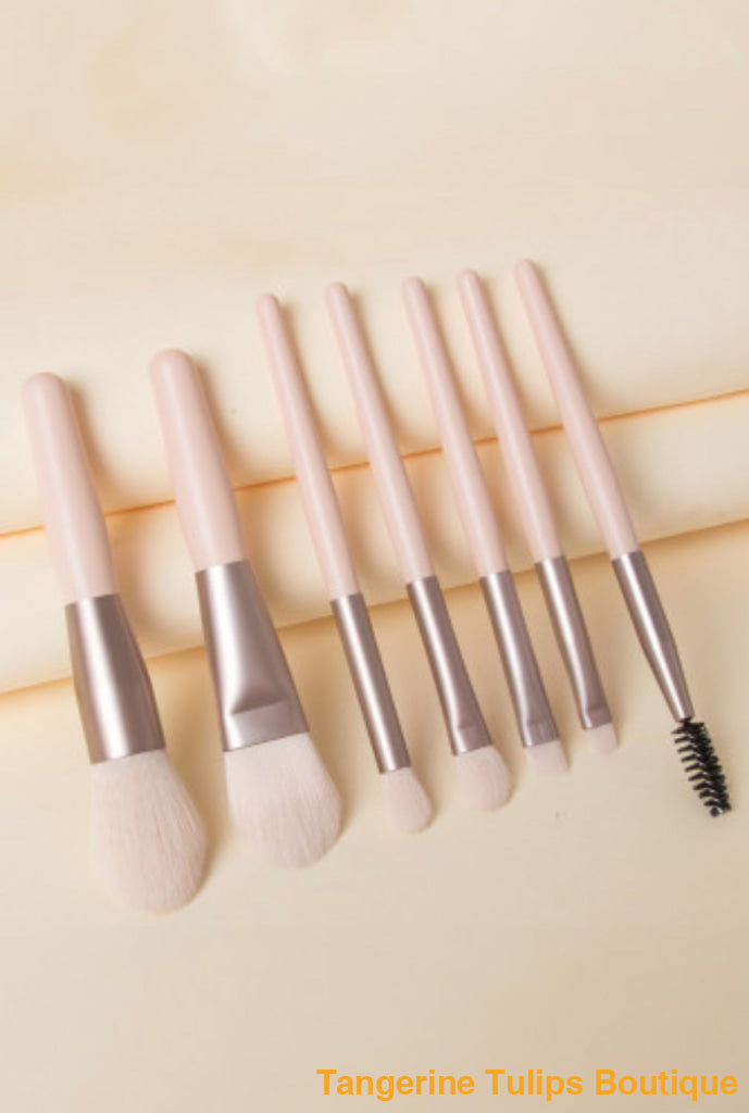 8 Pc. Brush Set Makeup Brush Set