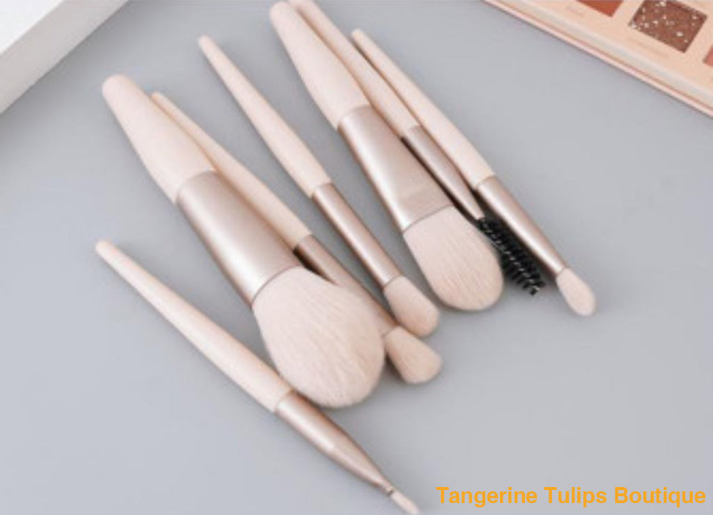 8 Pc. Brush Set Makeup Brush Set